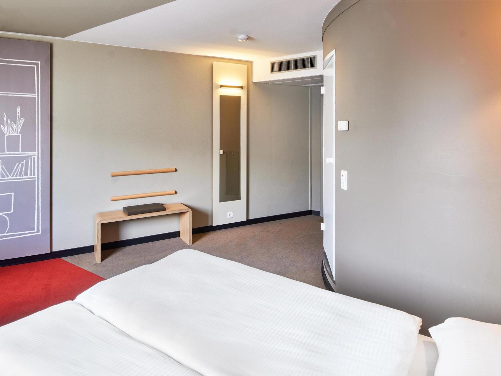 B&B Hotel Frankfurt-Messe Frankfurt am Main Exterior photo
